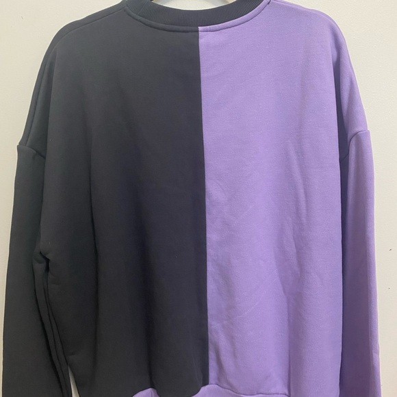 BTS VARSITY SWEATSHIRT - Picture 3 of 8